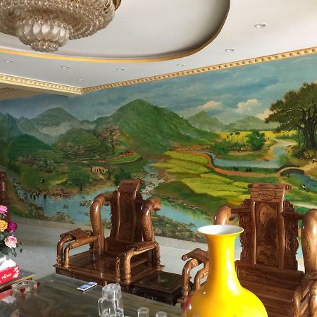 Phong Lan Hotel Son La Esterno foto
